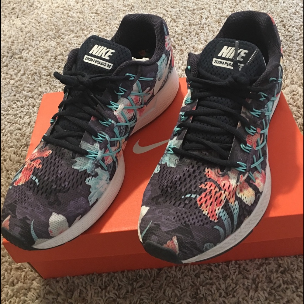NIKE ZOOM PEGASUS 32 PHOTOSYNTHESIS